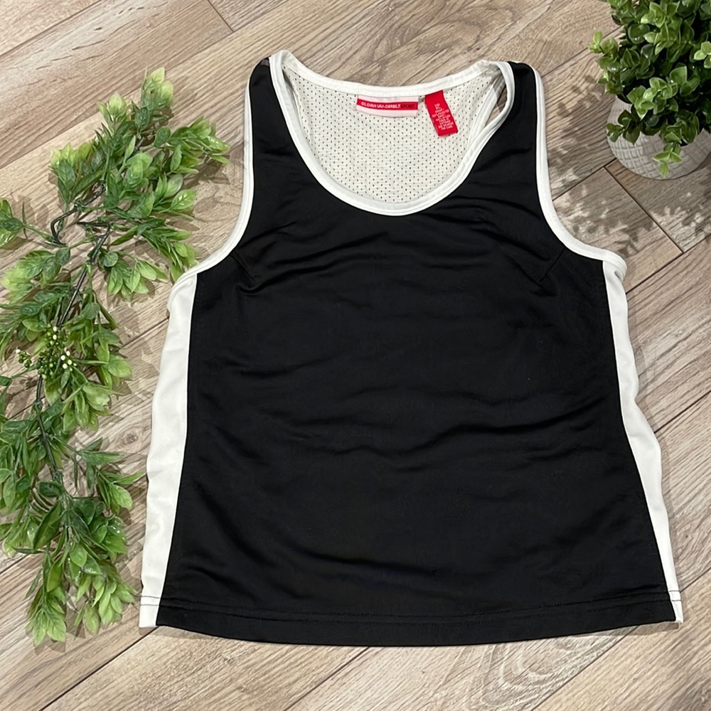 Gloria Vanderbilt Sports Tank Top (Sheer / Semi-Open Back)